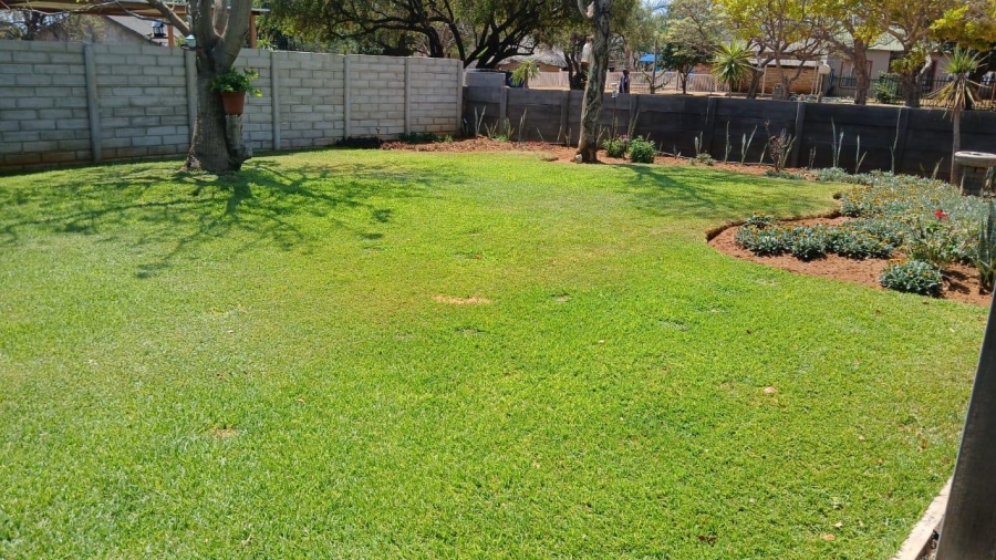 13 Bedroom Property for Sale in Rustenburg North West